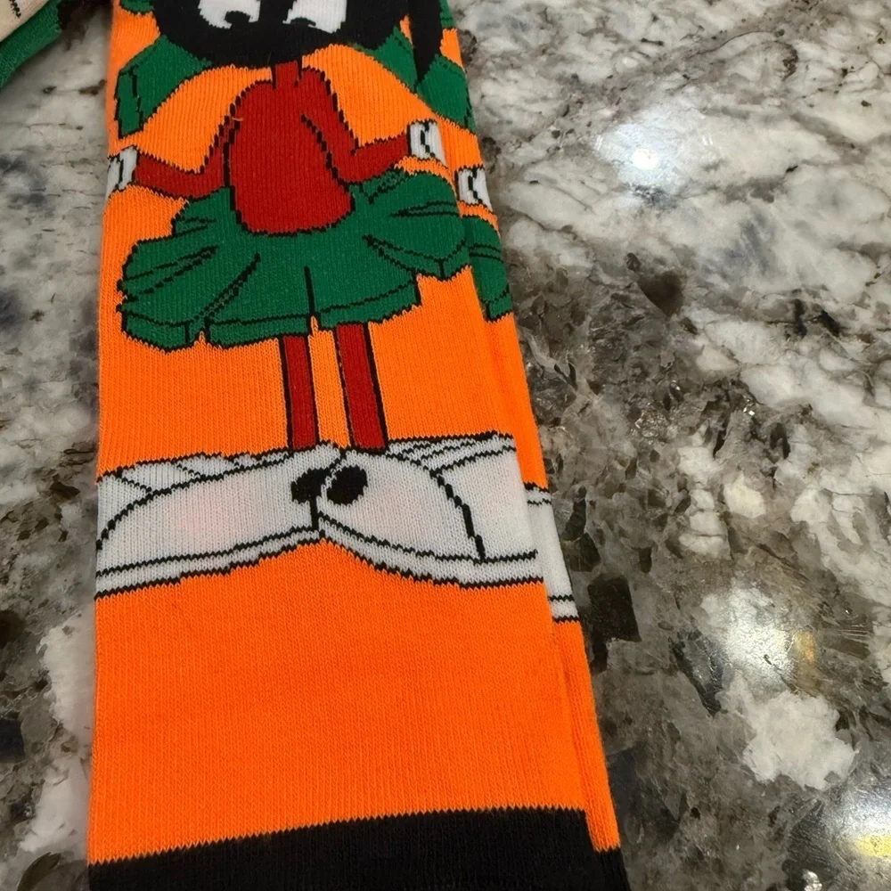 Tasmanian Devil & Marvin the Martian Socks mens